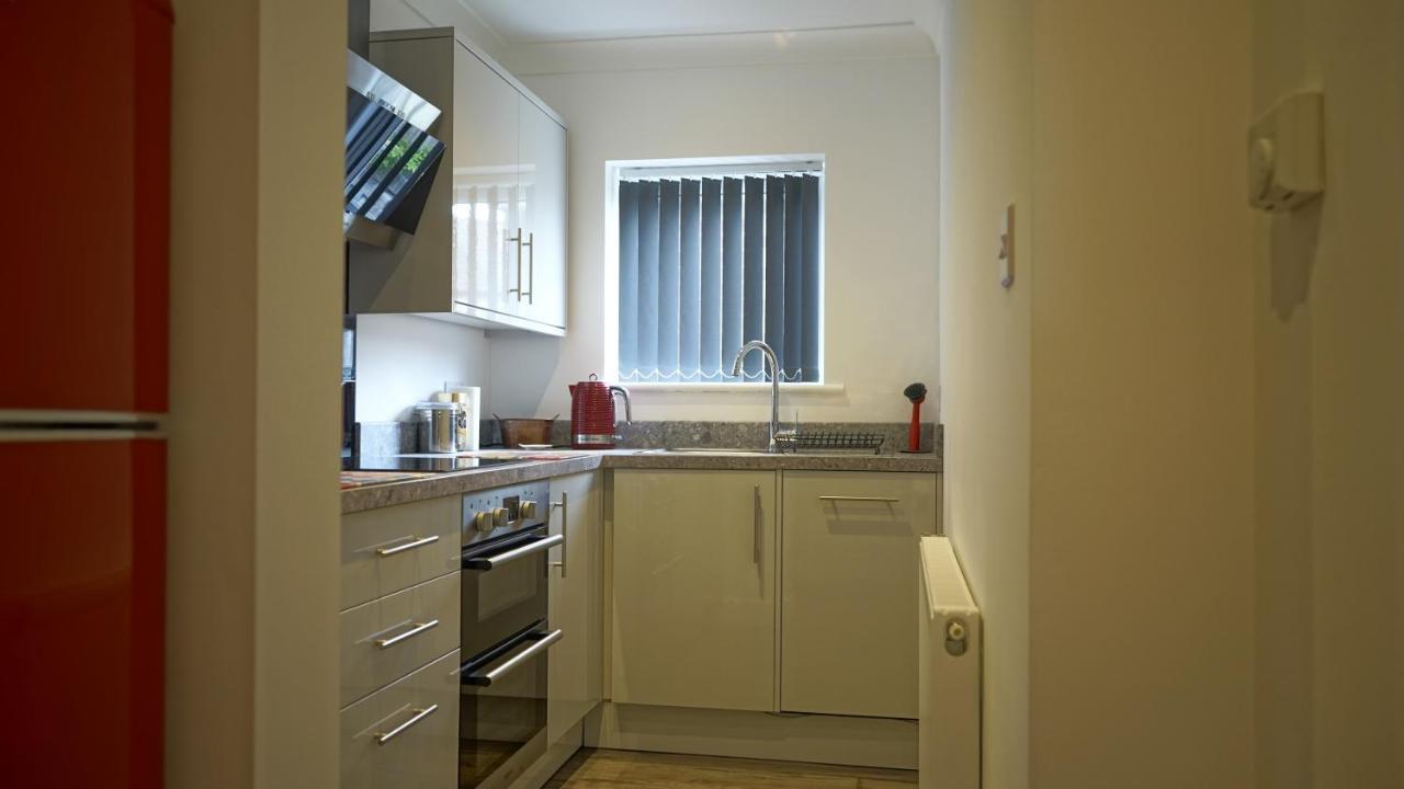 Palm House Apartment Уиднис Екстериор снимка