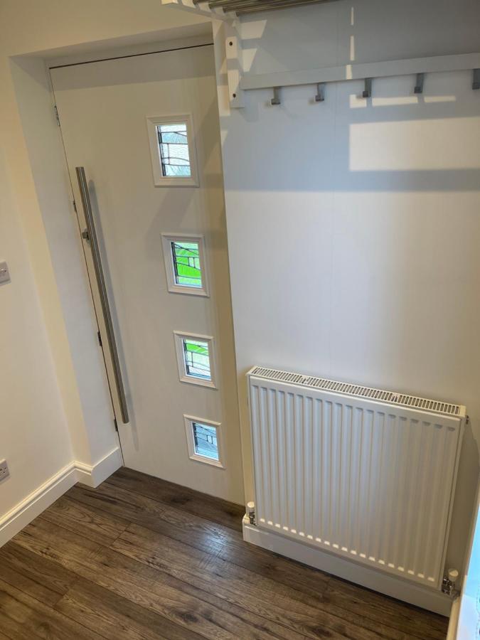 Palm House Apartment Уиднис Екстериор снимка