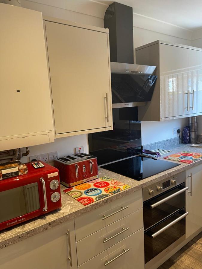 Palm House Apartment Уиднис Екстериор снимка