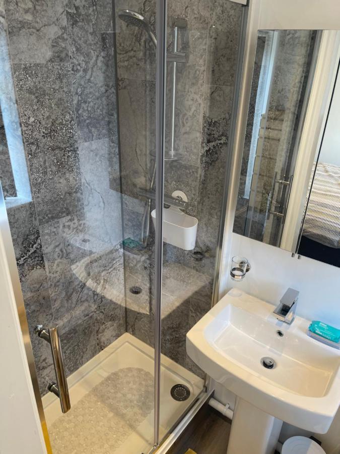 Palm House Apartment Уиднис Екстериор снимка